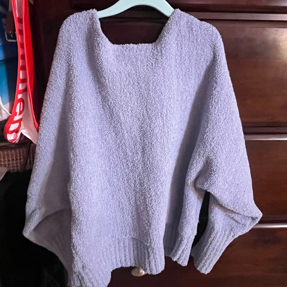 Cute sweater!